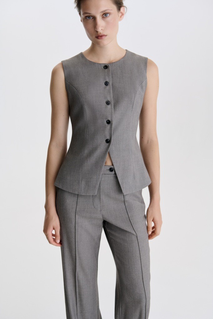 ЖИЛЕТ ПОДОВЖЕНОГО СИЛУЕТУ 1254\12-7 зображення